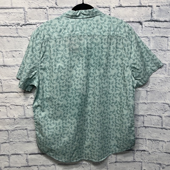 NWT-Levi's | Starlight Blue Swirly Florals Pocket Short-Sleeve Button-Up - Men - Picture 8 of 8